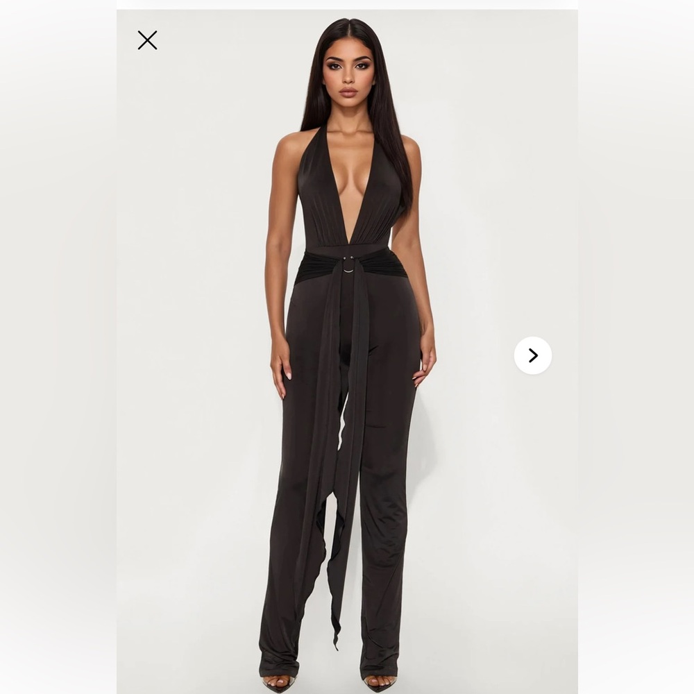 Elegant Black Halter Jumpsuit Sz XL NWT